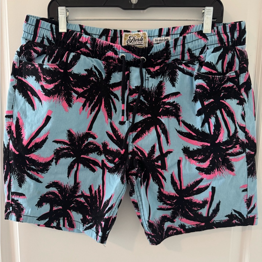 Fresh Tropical Print Stretch Shorts